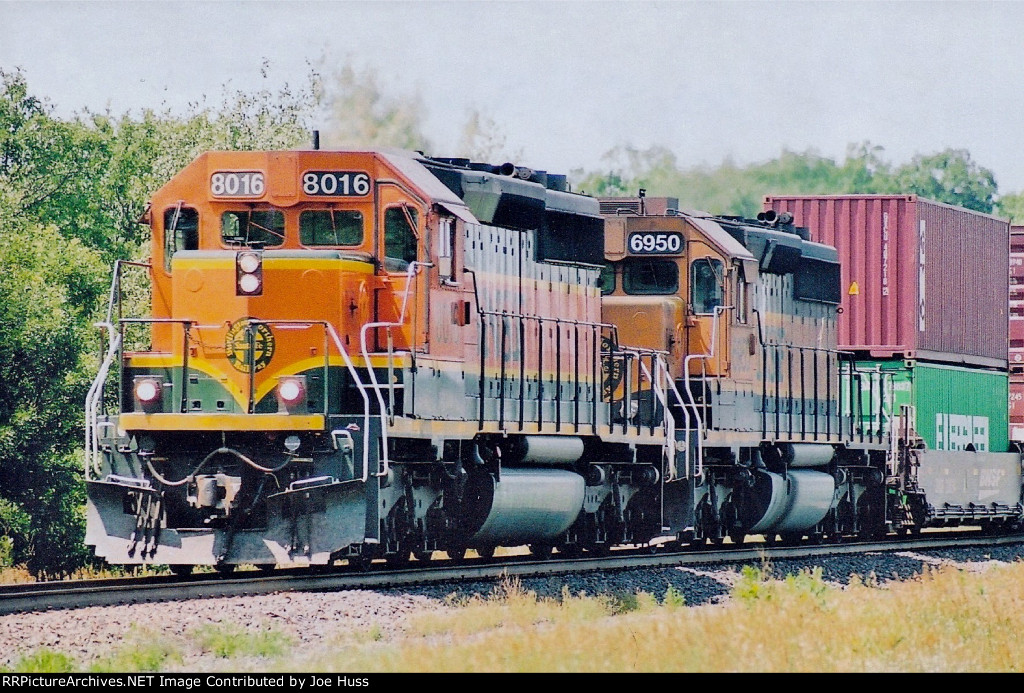 BNSF 8016 East